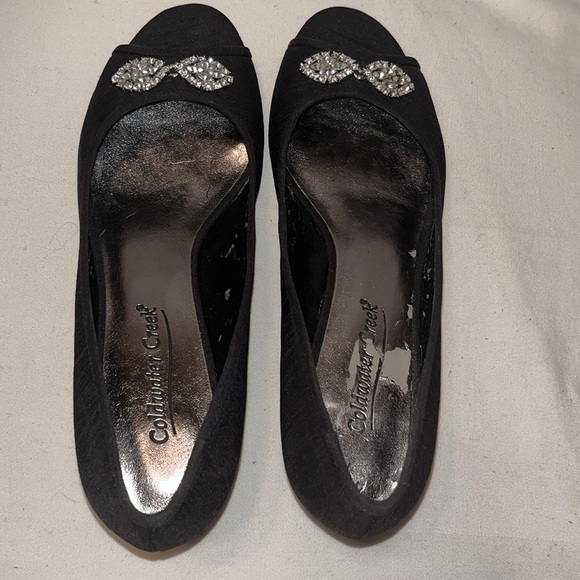 Cold water Creek Satin Hand Dyed Peep Toe Shoes 2” Heel size 8.5M - Picture 4 of 9